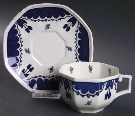 Kay Oversized Cup & Saucer Set