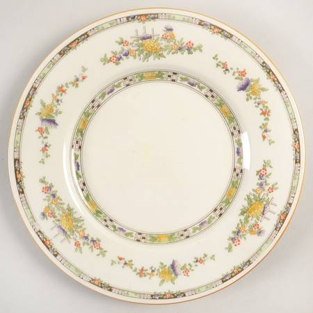 Kenilworth Luncheon Plate
