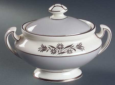 Kingsmere Sugar Bowl & Lid