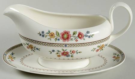 Kingswood Gravy Boat & Underplate