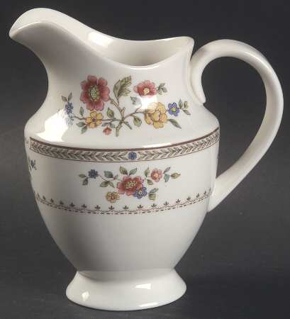 Kingswood Mini Creamer
