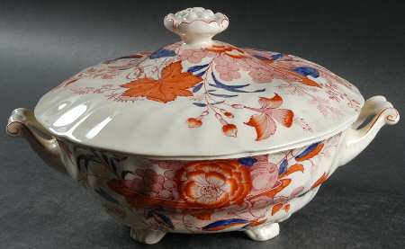 Kirkwood Round Covered Vegetable
