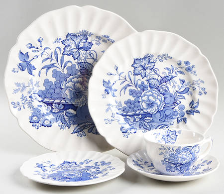 The Kirkwood Blue 5 Piece Place Setting