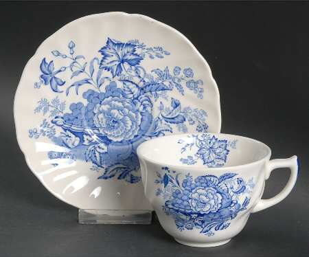 The Kirkwood Blue Oversized Cup & Saucer Set