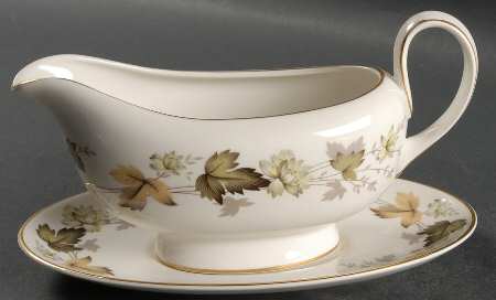 Larchmont Gravy Boat & Underplate