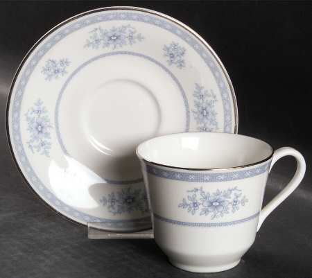 Laureate Flat Cup & Saucer Set