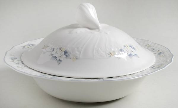 Lausanne Round Covered Vegetable