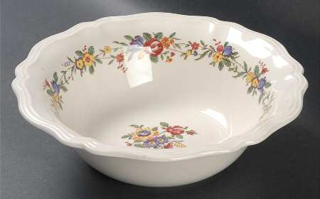 Leighton 9" Round Vegetable Bowl