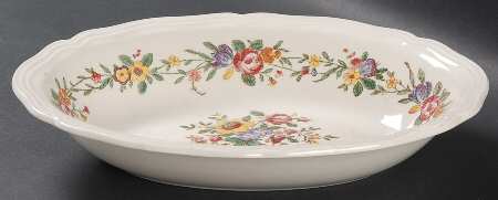 Leighton 9" Oval Vegetable Bowl