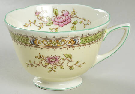 Lillian (Scalloped) Footed Cup