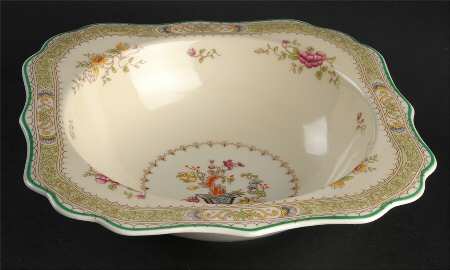 Lillian (Scalloped) 9" Square Vegetable Bowl