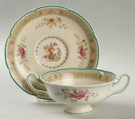 Lillian (Scalloped) Footed Cream Soup Bowl & Saucer Set