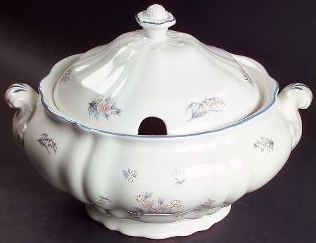Lincoln Tureen &  Lid