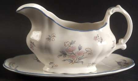 Lincoln Gravy Boat & Underplate/Relish