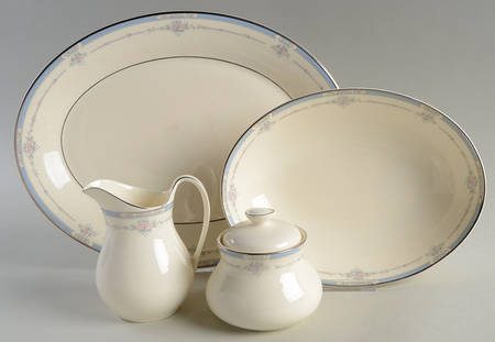 Lisa 5 Piece Hostess Set