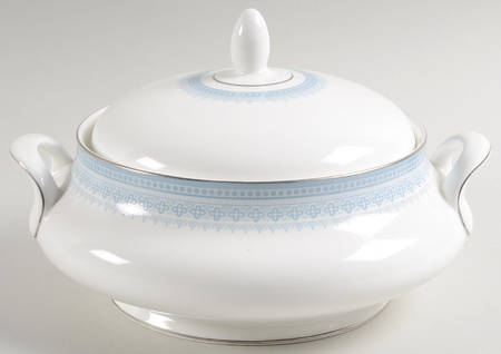 Lorraine Round Covered Vegetable by Royal Doulton