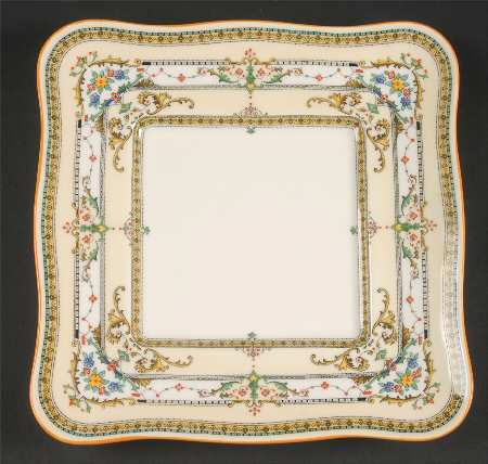 The Lorraine Square Luncheon Plate
