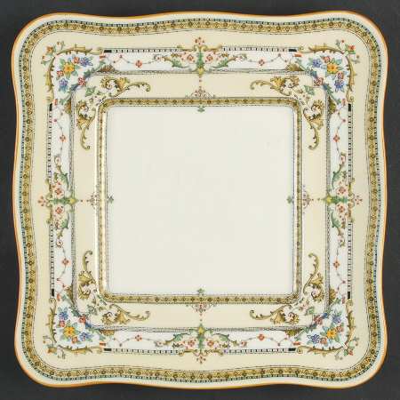 The Lorraine Square Cake Plate