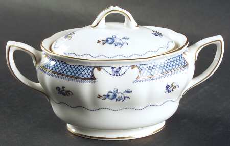 Lowestoft Blue (Gold Accent) Sugar Bowl & Lid