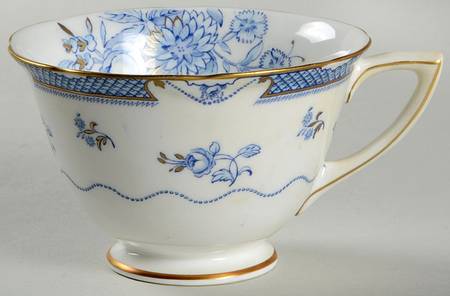 Lowestoft Blue (Gold Accent) Footed Cup