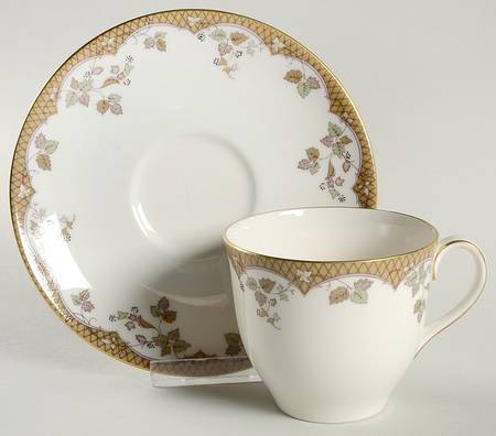 Lynnewood Flat Cup & Saucer Set