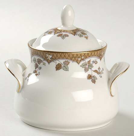 Lynnewood Sugar Bowl & Lid