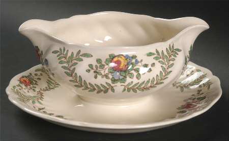 Lyndhurst Gravy Boat with Attached Underplate