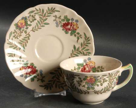 Lyndhurst Flat Cup & Saucer Set