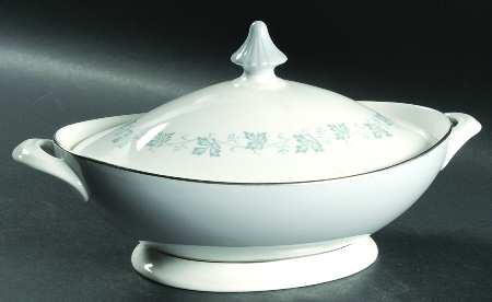 Lyric (H4948, Blue Leaves on Rim) Oval Covered Vegetable