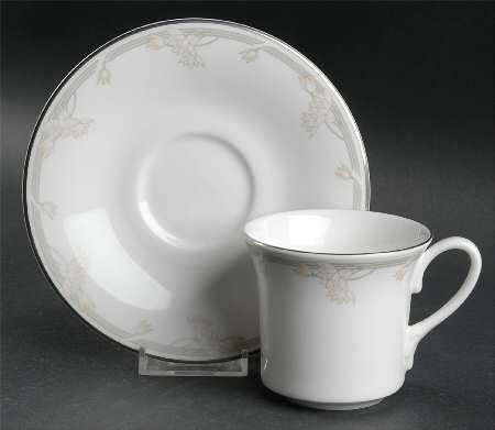 Lyric (H5114, Flowers on Band) Flat Cup & Saucer Set
