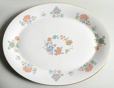 Madrigal 16" Oval Serving Platter