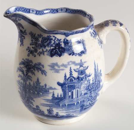 Madras (Flow Blue) 32 Oz Pitcher