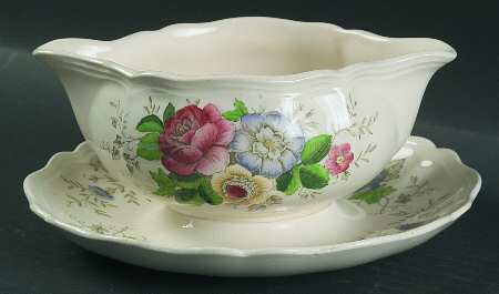 Malvern Gravy Boat with Attached Underplate