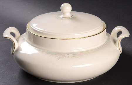 Matinee Round Covered Vegetable