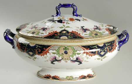 Matsumai Tureen &  Lid