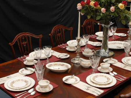 Mayfair Brown, Multicolor 45 Piece Estate Set