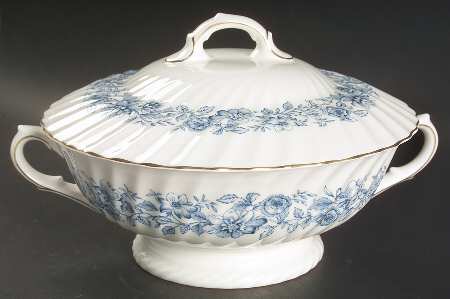 Mayfair Blue Round Covered Vegetable