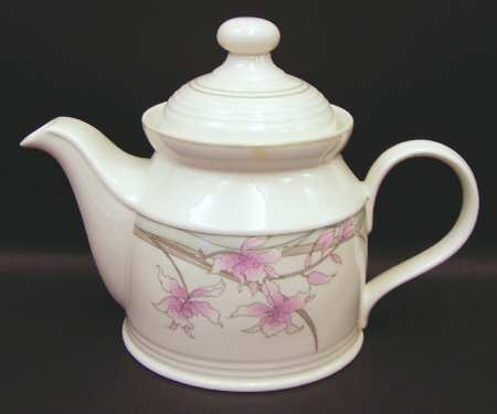 Mayfair (Lambethware) Teapot & Lid