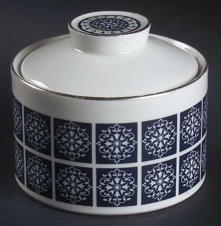 Medallion Sugar Bowl & Lid