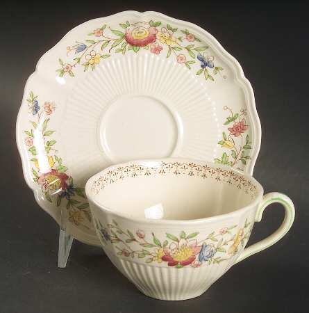 Medford Flat Cup & Saucer Set