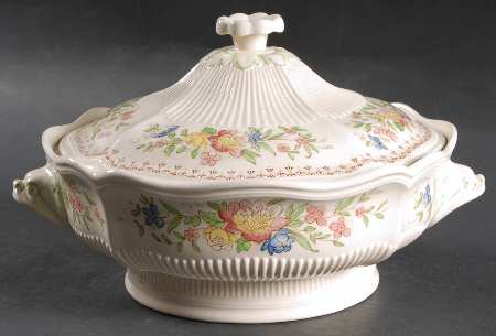 Medford Round Covered Vegetable