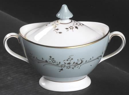 Melrose Sugar Bowl & Lid