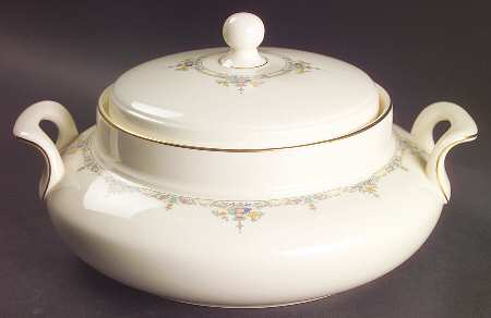 Melanie Round Covered Vegetable