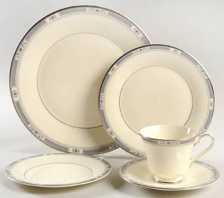 Melissa 40 Piece Estate Set