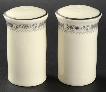 Melissa Salt & Pepper Set