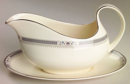Melissa Gravy Boat & Underplate