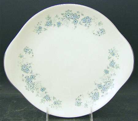 Michelle Handled Cake Plate
