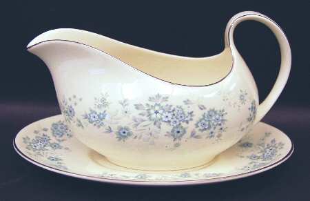Michelle Gravy Boat & Underplate