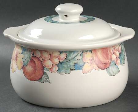 Millbrook 2 Qt Round Covered Casserole