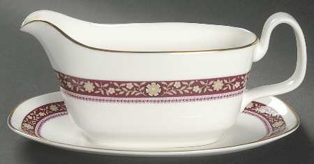 Minuet Gravy Boat & Underplate